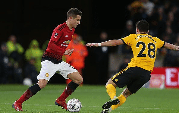 的中场调整 的中场调整