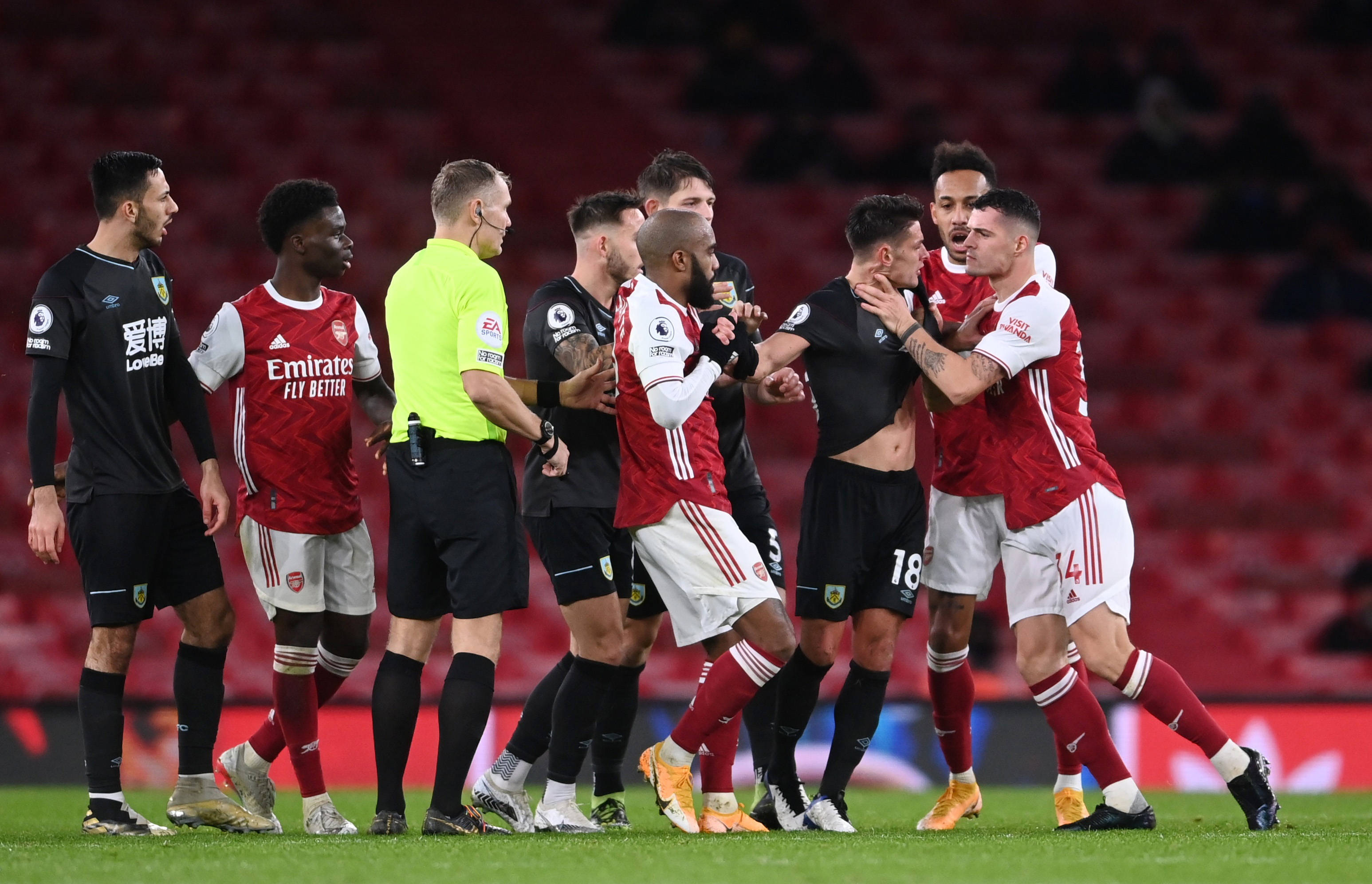 转会僵局呢 转会僵局呢